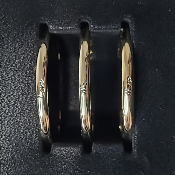 Victoria's Secret Love Me Gift Set - Picture 2 of 5